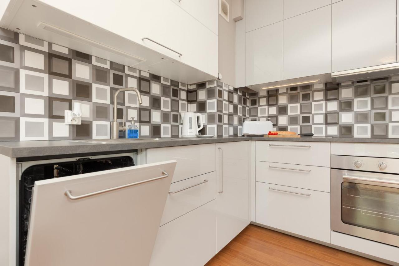 Elegancki Apartament W Centrum Gdyni Z Parkingiem By Noclegi Renters Гдыня Экстерьер фото