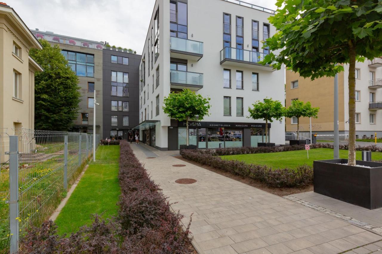 Elegancki Apartament W Centrum Gdyni Z Parkingiem By Noclegi Renters Гдыня Экстерьер фото